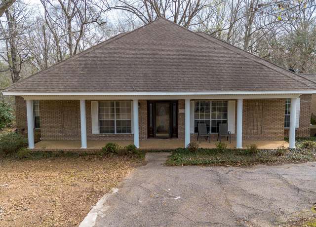 Property at 23512 Success Rd, Saucier, MS 39574, 3 beds, 2.5 baths