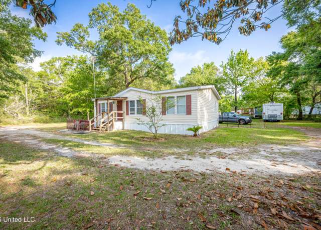 Property at 8708 Maple Ave, Ocean Springs, MS 39564, 3 beds, 2 baths