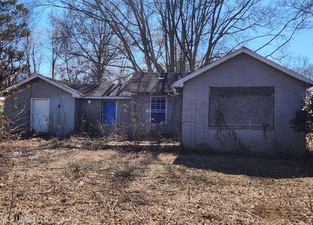 Property at 1643 Chapman Dr, Jackson, MS 39204, 7 beds, 3.5 baths
