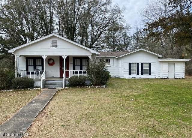 Property at 285 Arm Rd, Silver Creek, MS 39663, 2 beds, 1.5 baths