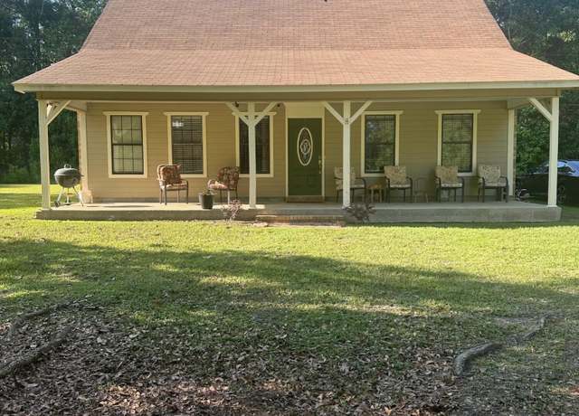 Property at 22301 Cap Johnson Rd, Moss Point, MS 39562, 3 beds, 2 baths