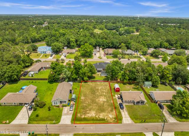 Property at 243 Bay Oaks Dr, Bay Saint Louis, MS 39520