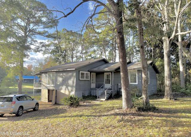Property at 2537 Caravelle Cir, Gautier, MS 39553, 2 beds, 2 baths