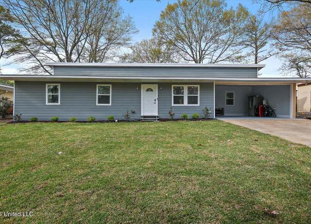 Property at 901 Post Rd, Clinton, MS 39056, 3 beds, 2 baths