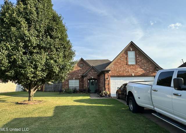 Property at 4063 Louden Dr, Horn Lake, MS 38637, 3 beds, 2 baths