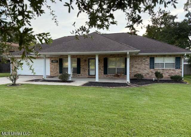 Property at 5123 Mitchell Rd, Long Beach, MS 39560, 3 beds, 2.5 baths