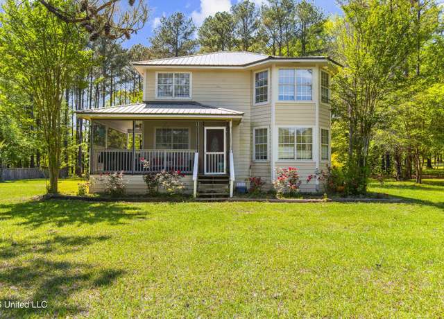 Property at 121 W Neal Rd, Florence, MS 39073, 4 beds, 3 baths