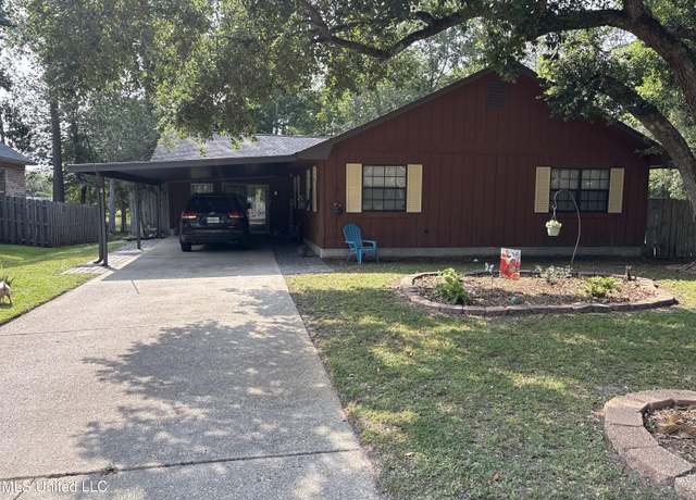 Property at 7328 Anela Pl, Diamondhead, MS 39525, 2 beds, 2 baths