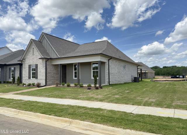 Property at 640 Bolivar Dr, Nesbit, MS 38651, 3 beds, 2 baths