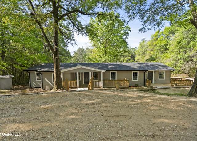 Property at 370 Mcgregor Rd, Wiggins, MS 39577, 5 beds, 2 baths