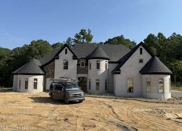 Property at 11444 Vicki's Ln, Olive Branch, MS 38654, 5 beds, 4 baths