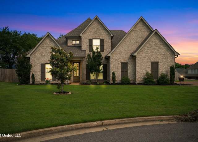 Property at 3717 Beech Tree Cv, Southaven, MS 38672, 5 beds, 3 baths