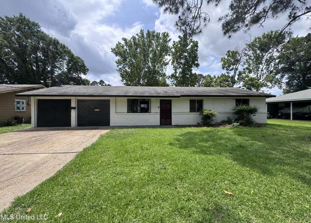 Property at 3327 Casa Grande Cir, Jackson, MS 39209, 3 beds, 1.5 baths