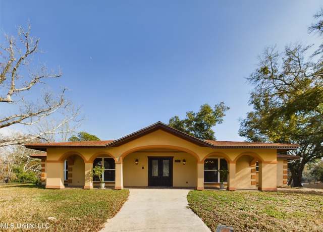Property at 2000 Janel Cir, Gautier, MS 39553, 4 beds, 3 baths