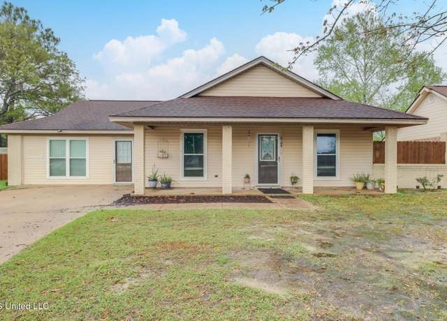 Property at 2148 Baywood Dr, Biloxi, MS 39532, 5 beds, 3 baths