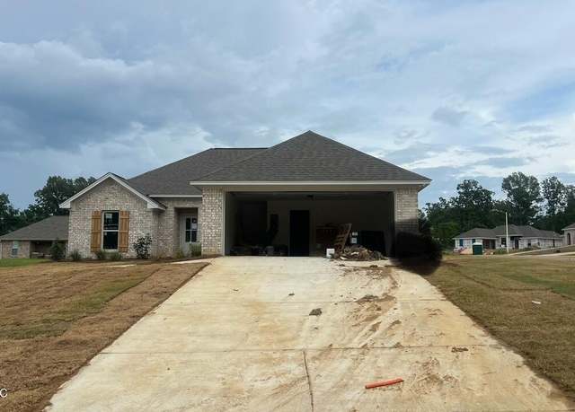Property at 104 Madisonville Dr, Canton, MS 39046, 4 beds, 2 baths