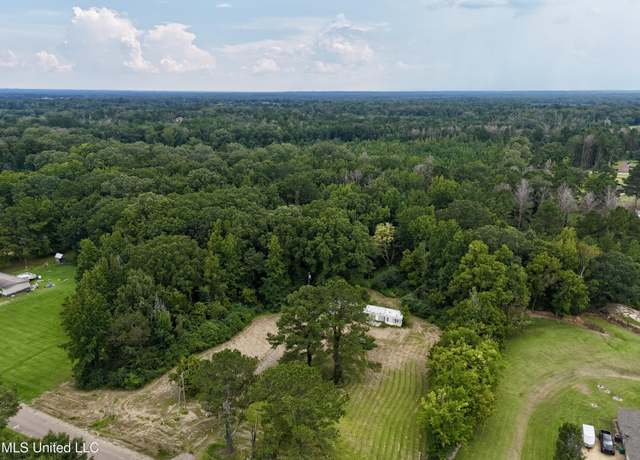 Property at 1462 Hickory Ln, Terry, MS 39170
