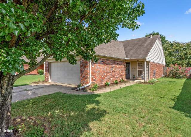 Property at 7316 W Pecan Meadow Dr, Olive Branch, MS 38654, 2 beds, 2 baths