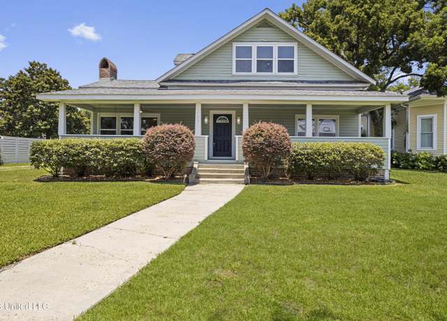Property at 1632 2nd St, Gulfport, MS 39501, 4 beds, 3 baths