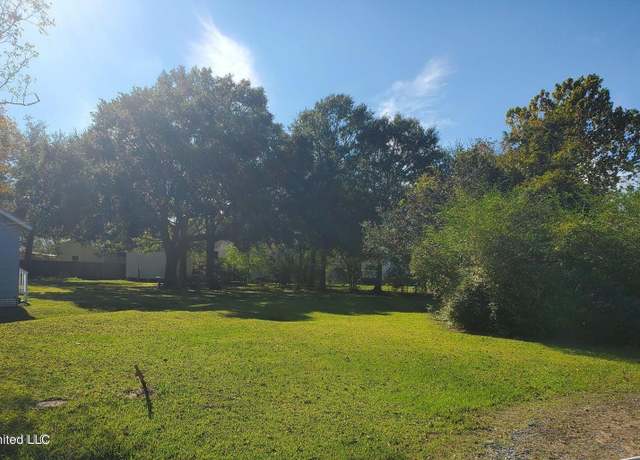 Property at 8089 Ohio Ave, Gulfport, MS 39501
