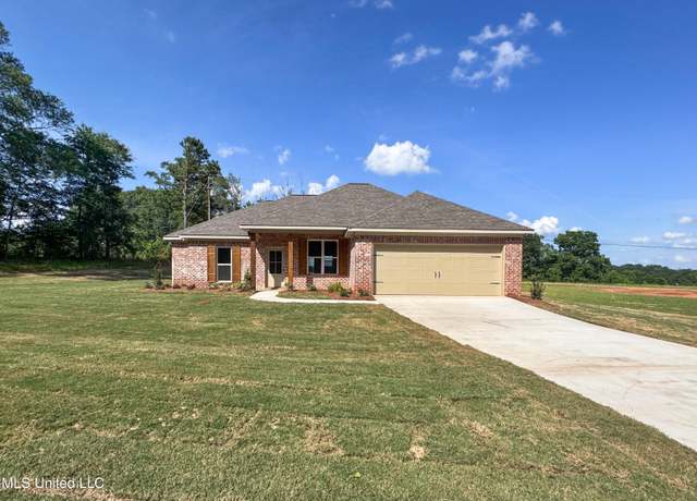 Property at 158 Walter Jones Rd, Mendenhall, MS 39114, 4 beds, 2 baths
