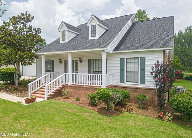 Property at 19603 Champion Cir, Gulfport, MS 39503, 3 beds, 2.5 baths