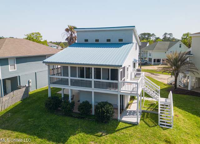 Property at 111 Willow Ln, Pass Christian, MS 39571, 3 beds, 2 baths