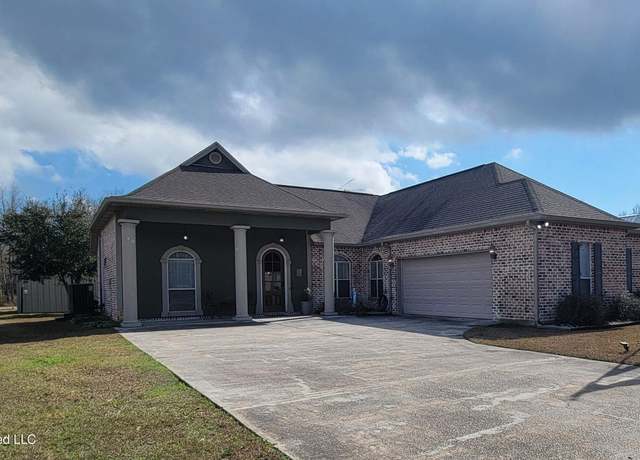 Property at 2377 Coelho Way, Diamondhead, MS 39525, 3 beds, 2 baths