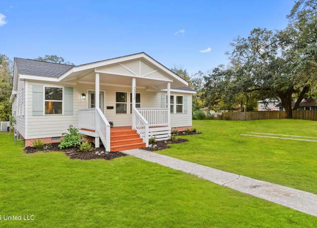Property at 2312 6th Ave, Gulfport, MS 39501, 4 beds, 2 baths
