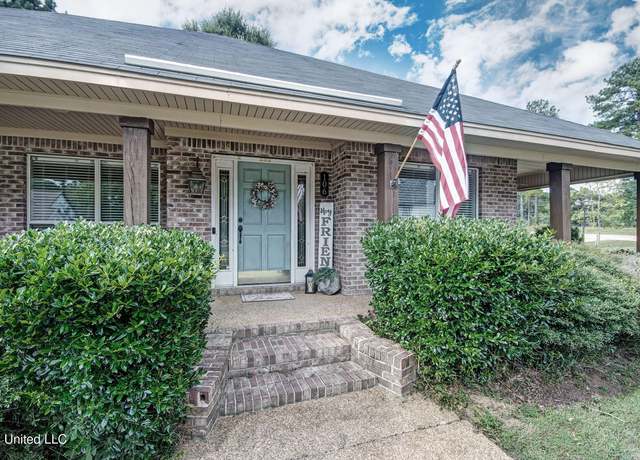 Property at 106 Bay Pointe Pl, Brandon, MS 39047, 3 beds, 2 baths