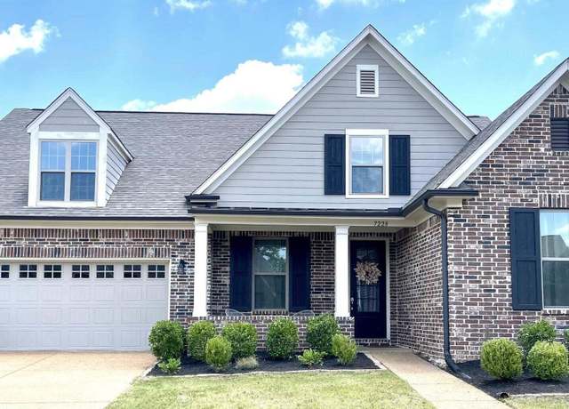 Property at 7228 Edgewater Dr, Olive Branch, MS 38654, 4 beds, 2 baths