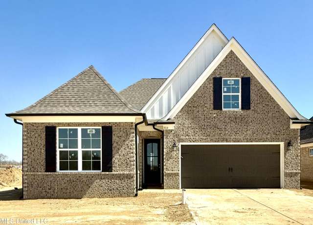 Property at 814 Coahoma Ct, Nesbit, MS 38651, 3 beds, 2 baths