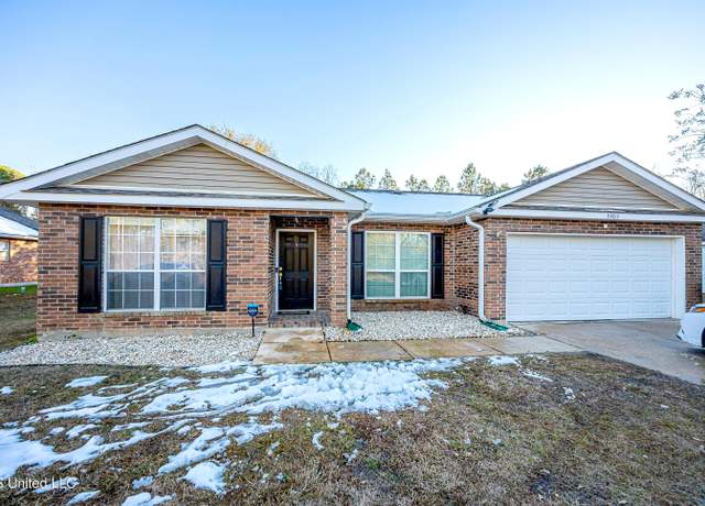 Property at 5905 Julie Ln, Ocean Springs, MS 39564, 4 beds, 2 baths