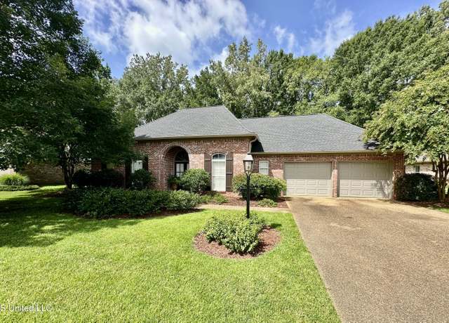 Property at 107 Thornwood Dr, Clinton, MS 39056, 4 beds, 2.5 baths