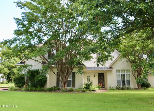 Property at 860 Cedar Grove Pkwy, Hernando, MS 38632, 3 beds, 2.5 baths