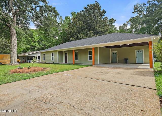 Property at 233 Allstate Drive Dr, Jackson, MS 39211, 3 beds, 2 baths