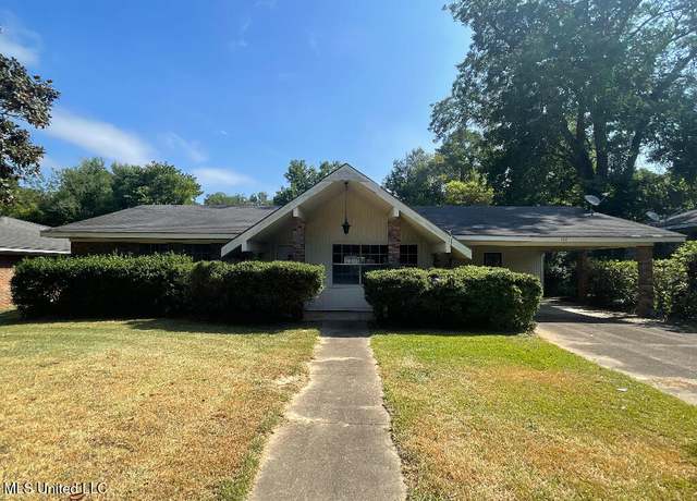 Property at 112 Brookfield Dr, Natchez, MS 39120, 3 beds, 2 baths