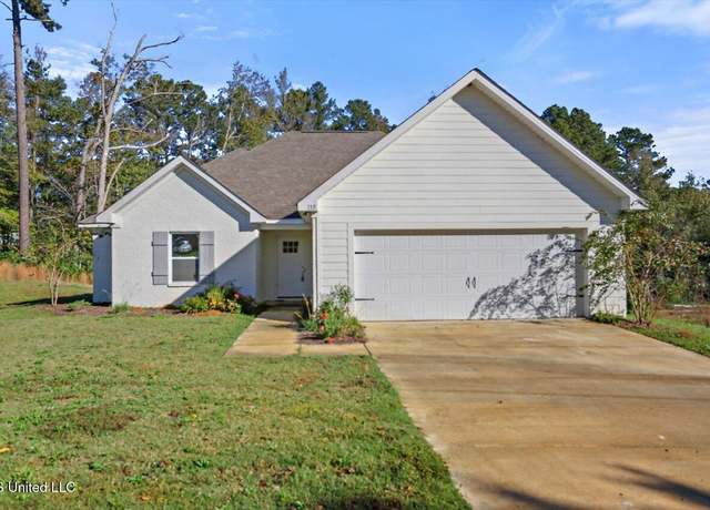 Property at 135 Michel St, Brandon, MS 39042, 3 beds, 2.5 baths