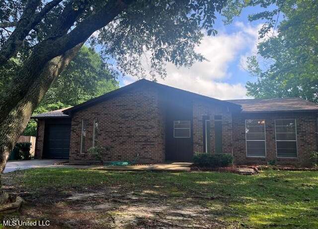 Property at 114 Yellowstone Cir, Ocean Springs, MS 39564, 3 beds, 1.5 baths