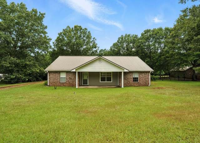 Property at 1010 Cannon Ln, Summit, MS 39666, 3 beds, 2 baths