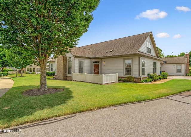 Property at 8817 Parkview Oaks Cir, Olive Branch, MS 38654, 3 beds, 2.5 baths