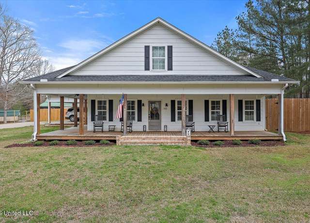 Property at 148 Stanton Hall Dr, Florence, MS 39073, 3 beds, 2.5 baths