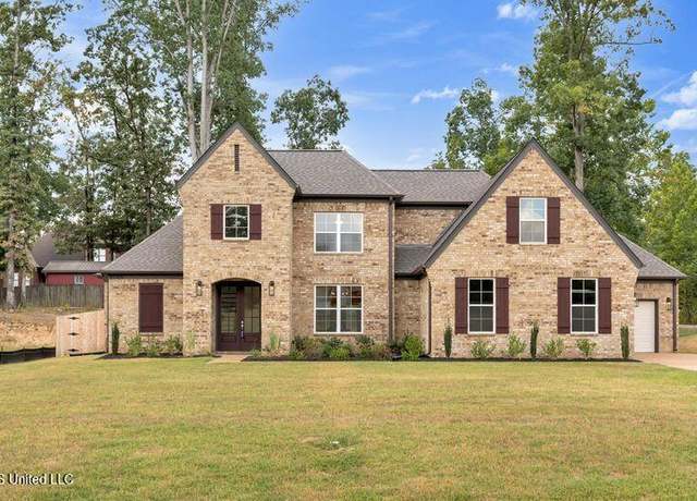 Property at 2067 Belmarie Dr, Southaven, MS 38672, 5 beds, 3.5 baths
