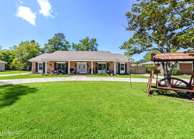 Property at 612 Highland Dr, Bay Saint Louis, MS 39520, 3 beds, 2 baths