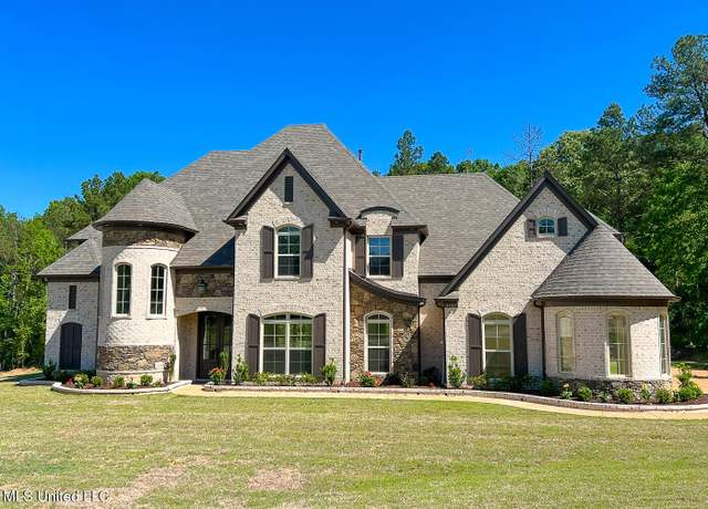 Property at 11482 Vicki's Ln, Olive Branch, MS 38654, 6 beds, 4.5 baths