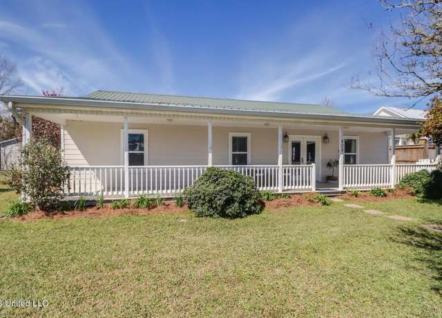 Property at 404 Third St, Bay Saint Louis, MS 39520, 3 beds, 2 baths