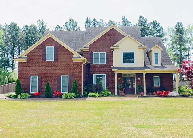 Property at 3629 S New Pointe Dr, Southaven, MS 38672, 4 beds, 3 baths