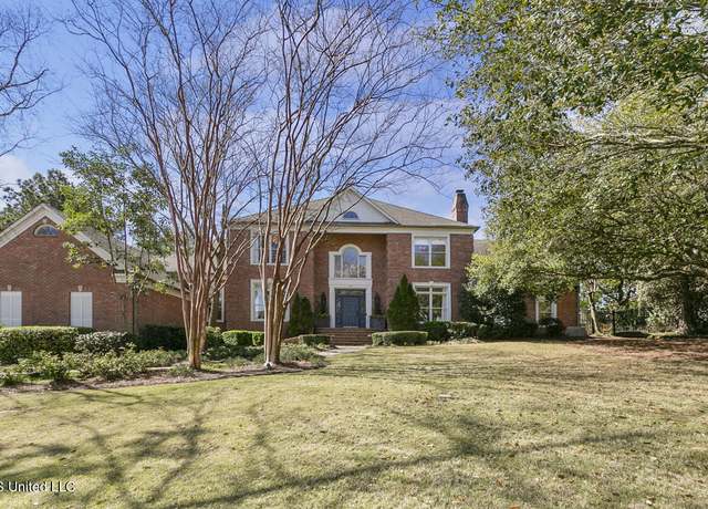 Property at 177 Saint Andrews Dr, Jackson, MS 39211, 5 beds, 3.5 baths