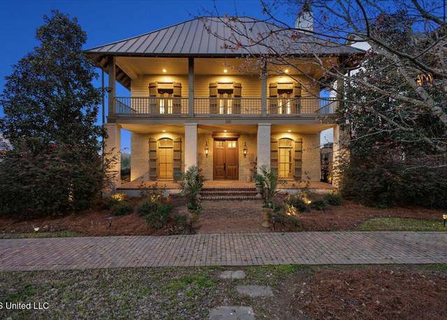 Property at 120 W Florida Blvd, Madison, MS 39110, 4 beds, 4.5 baths
