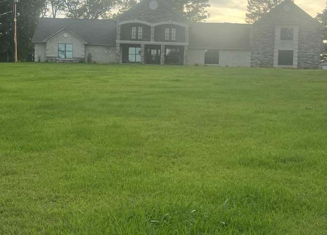 Property at 589 N Old Canton Rd, Madison, MS 39110, 8 beds, 4.5 baths